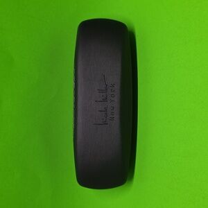 Nicole Miller New York Black Clamshell Eyeglass Case